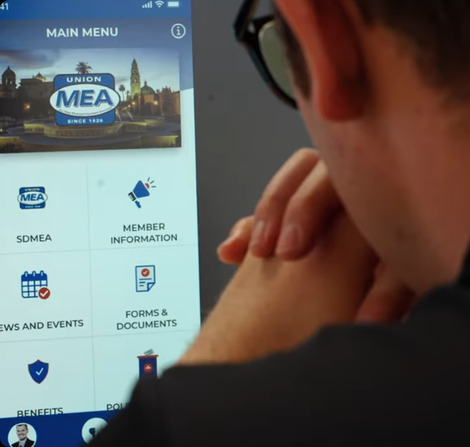 LinkedUnion support team helping a member